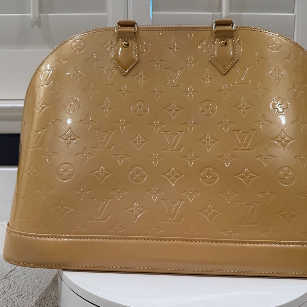 Louis Vuitton Patent Monogram Tote in Tan - Picture 2 of 14